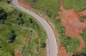 Rodovia entre Vargem e Abdon Batista já está 40% asfaltada