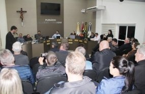 Câmara de Joaçaba aprova moção em apoio à anistia dos atos de 8 de janeiro