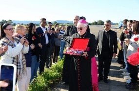 Relíquias de Santa Teresinha, São Luís e Santa Zélia chegam a Joaçaba