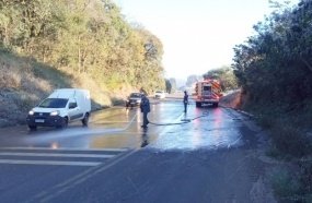 Lâmina de gelo provoca acidentes em rodovia da região