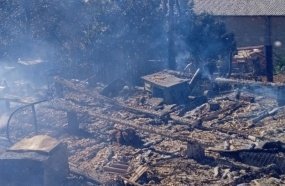 Casa é consumida por incêndio no interior de Vargem Bonita