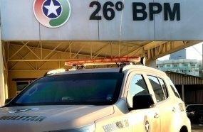 Homem é surpreendido por mandado de prisão ao buscar documento no Batalhão