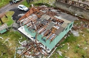 Temporal deixa rastro de destruição no interior de Campos Novos