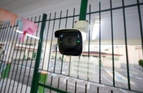 SC reforça segurança nas escolas com instalação de novas câmeras e botão do pânico