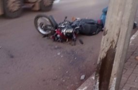 Idoso morre após colidir motocicleta contra poste de energia elétrica 