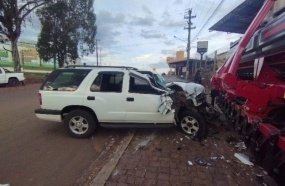 Motorista embriagado atinge máquina agrícola após quase colidir em viatura da PM
