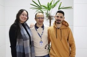 Pai e filhos dividem rotina e histórias no mesmo local de trabalho