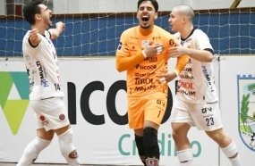 Joaçaba Futsal encerra passagem por videira com goleada 