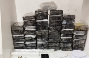 Polícia Militar apreende quase 50 kg de cocaína durante operação no Oeste