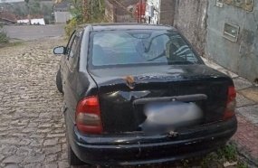 PM recupera carro furtado durante a madrugada em Herval d´Oeste