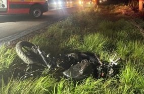 Motociclista morre após colisão frontal contra caminhão na BR-282