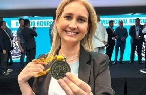 Vereadora Rita Weiss recebe medalha nacional por projeto de saúde em Joaçaba