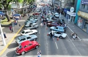 Centenas de pessoas prestigiam a primeira edição do Domingou em Joaçaba