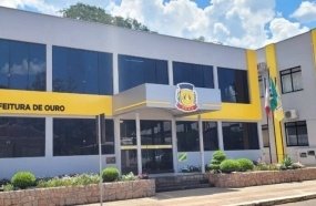 Ministério Público pede exoneração de sobrinha do prefeito de Ouro