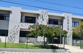 Servidor e esposa são investigados por assédio e difamação contra universitária