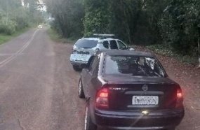 Carro furtado no RS é recuperado pela PM em Herval d´Oeste