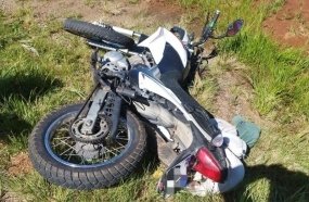 Idoso morre após sofrer queda de motocicleta na BR-470