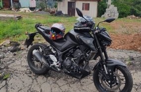 Jovens ficam feridos após queda de motocicleta na SC-390