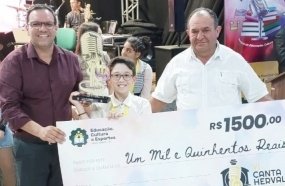 Festival Canta Herval destaca talentos jovens e adultos do Meio-Oeste