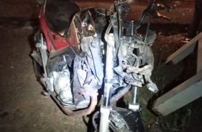 Motociclista sofre fratura exposta e tem dedos arrancados em colisão na SC-135