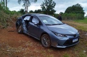 Quatro pessoas ficam feridas após colisão na BR-282