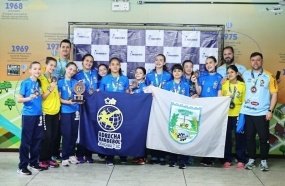 Equipe feminina da Adrecha conquista bronze na Copa Sul Mirim de Handebol