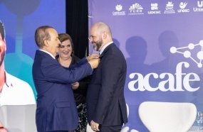 Reitor da Unoesc é empossado vice-presidente da Acafe