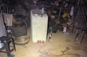 Homem é socorrido em estado grave após ser baleado em oficina mecânica
