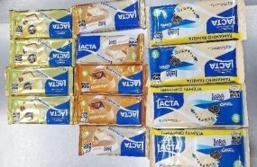 Jovem é detida após ser flagrada furtando chocolates em supermercado