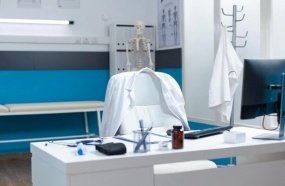 Justiça nega recurso a médico demitido da rede estadual por mais de 60 faltas