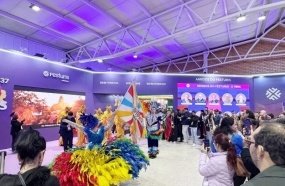 Carnaval de Joaçaba é atração na maior feira de turismo das Américas