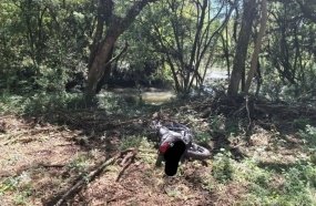 Polícia Militar encontra motocicleta furtada abandonada na mata 