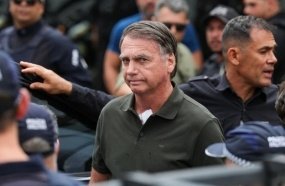 Bolsonaro é preso após violação de tornozeleira e convocação de vigília