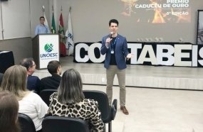 Curso de Ciências Contábeis realiza premiação da 5ª Edição do Prêmio Caduceu de Ouro