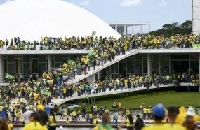 Câmara aprova projeto que reduz penas dos condenados pelo 8 de janeiro
