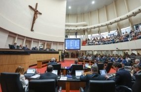 Deputados de SC aprovam fim de cotas raciais em universidades estaduais