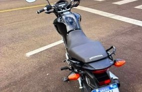 Morador tem casa arrombada e motocicleta furtada no primeiro dia do ano