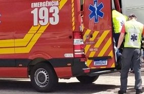 Trabalhador é socorrido em estado grave após cair em vala aberta em construção
