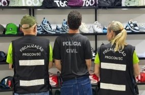 Polícia Civil apreende R$ 2,3 milhões em produtos piratas em SC