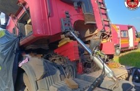 Trabalhador morre esmagado por cabine de carreta durante manutenção 