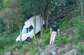 Motorista é encontrado morto após veículo sair da pista na BR-153