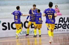 Joaçaba Futsal vence Concórdia em amistoso de apresentação do elenco