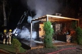 Incêndio destrói Cabana Doce Encanto no interior de Salto Veloso