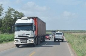 Governo anuncia pacote para ampliar fiscalização de fretes e proteger caminhoneiros