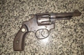 Homem é preso após ameaçar ex-mulher com revólver em Herval d’Oeste