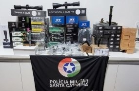 PM Rodoviária apreende R$ 60 mil em mercadorias de ônibus vindo do Paraguai
