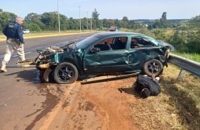 PRF apreende 30 kg de drogas após perseguição e acidente na BR-282