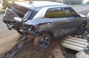Condutora fica ferida após colisão traseira na SC-390
