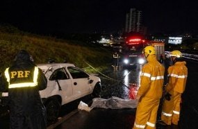 Menino de 7 anos morre em capotamento de carro na BR-282