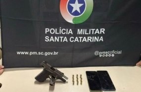 Arma de fogo é apreendida durante abordagem de veículo em Joaçaba 